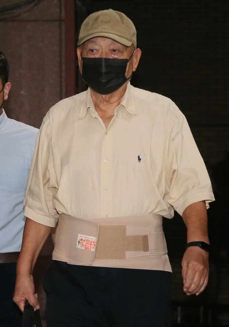 前臺北市兵役局長朱亞虎（見圖）移送北檢復訊。