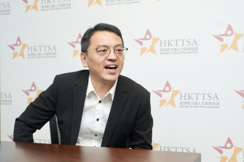 程先生指香港更方便讓公司和技術“出?！?。 劉駿軒攝