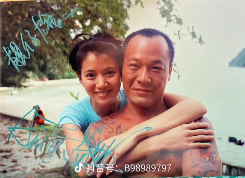 吳志雄早前在抖音分享了一張與袁詠儀攬到實一實的照片，馬上引來大批網民熱議。