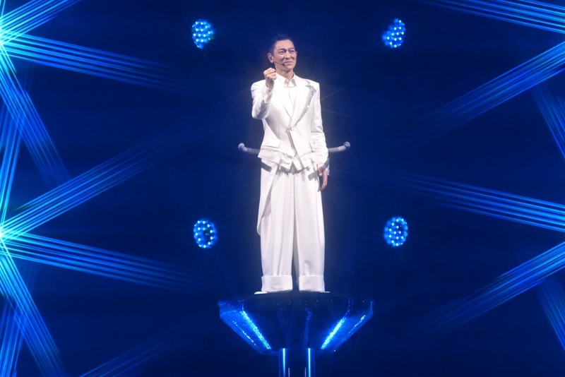 華仔昨晚在吉隆坡展開4日演唱之旅。