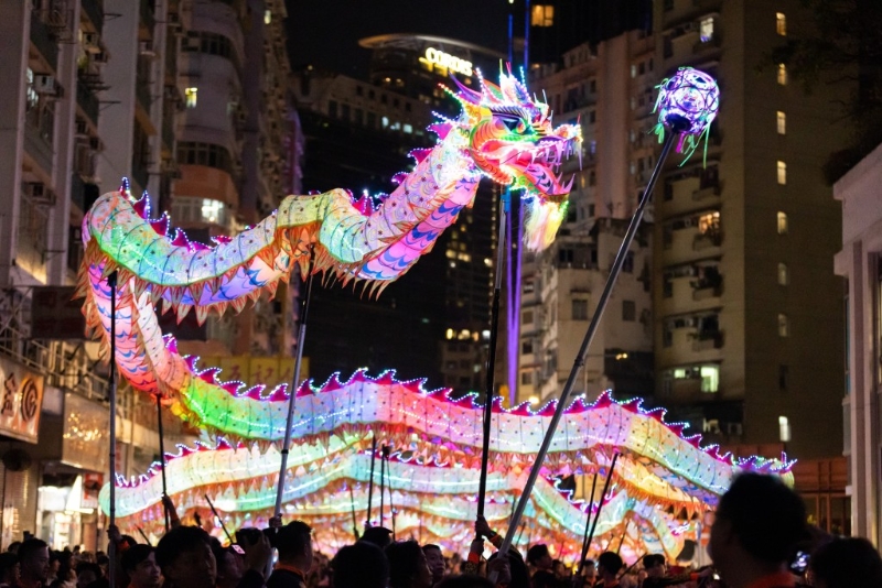 必睇全場500呎夜光龍表演。 （圖片來源：信和集團）