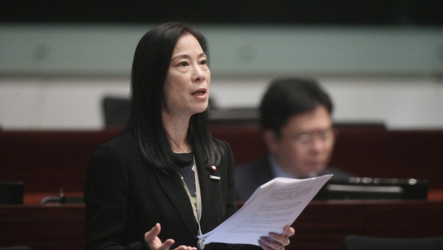 陳曼琪倡研究及檢討《淫褻及不雅物品管制條例》 陳曼琪倡研究及檢討《淫褻及不雅物品管制條例》