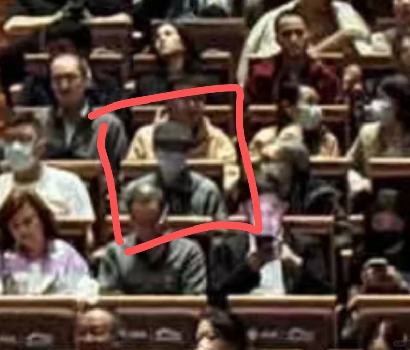 方大同與朋友一同欣賞音樂巨星Herbie Hancock音樂會。