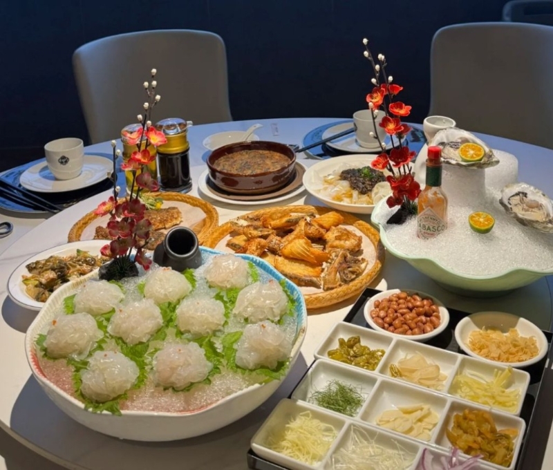 佛山傳統美食攻略2024｜2. 鱻門魚生 順德人做魚類菜式有百種做法，其中保留遠古原始吃魚生，成為一道特色傳統名菜。（圖片來源：梁小兔兔@小紅書）