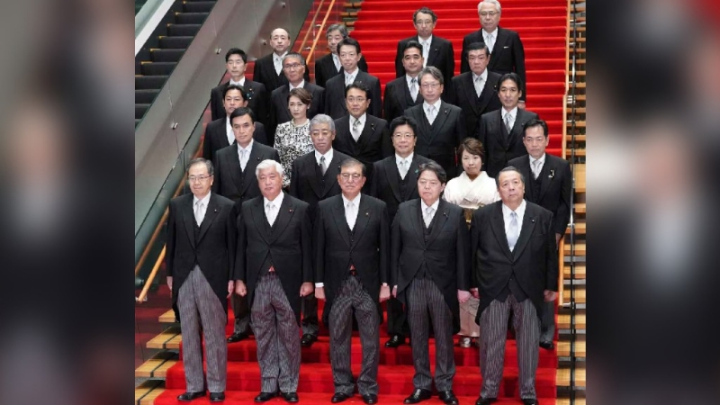 內閣宣布集體辭職