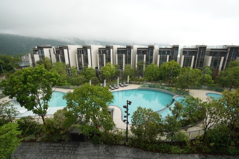 香港興業在售項目包括與希慎興業合作發展的大埔林海山城，林紅指出，項目建筑質素及環境都受買家歡迎。