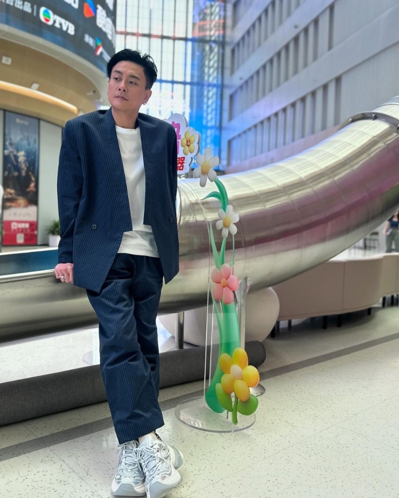 43歲的黃宗澤，有名有利兼高大靚仔，身家早已過億元，是圈中筍盤！