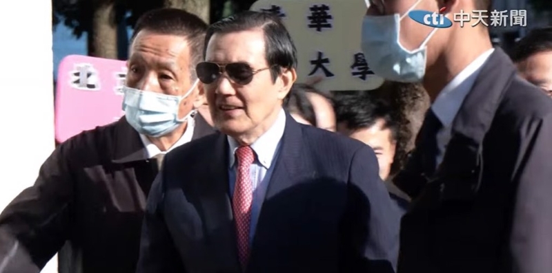 馬英九現身中山女高。