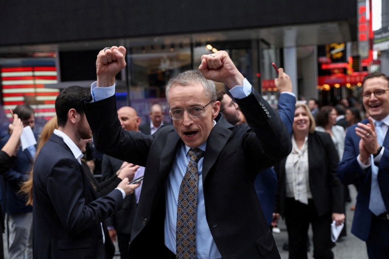 英特爾無預警宣布執行長基辛格退休，成為今年全球大型企業更換掌門人的最新案例。 路透社