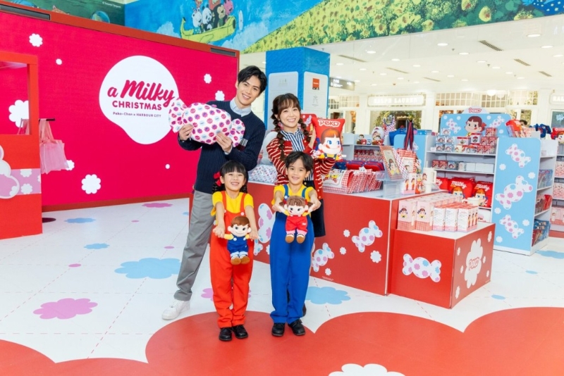 不二家牛奶妹期間限定店隆重登陸海港城海運大廈地下中庭。日本人氣不二家牛奶妹可以說是不少人的童年回憶。