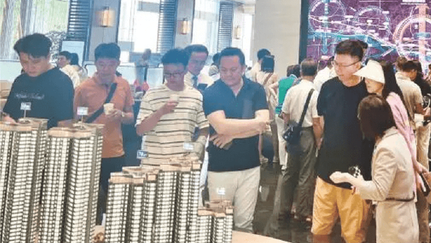 廣州市黃埔區一樓盤銷售大廳。