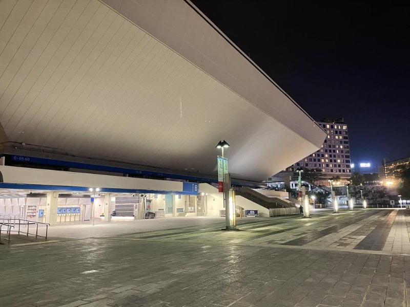 何敬康指紅館“人影都冇只”。 何敬康fb