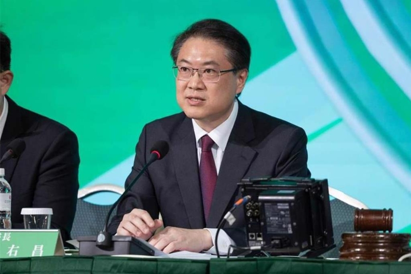 國民黨酸爆綠營操作的青鳥行動，嘲諷不過是民進黨求官求職博覽大會。圖為民進黨秘書長林右昌。