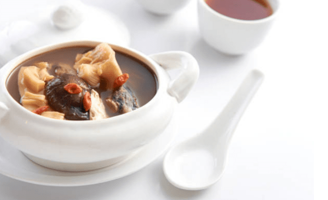 海參杜仲豬肉湯 海參杜仲豬肉湯