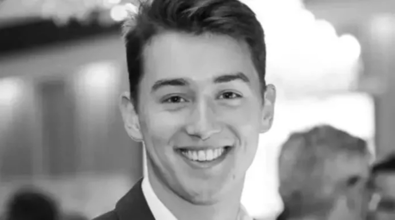 肖雷因誤食老鼠藥中毒。