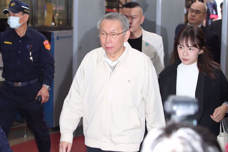 柯文哲下午步入北院。