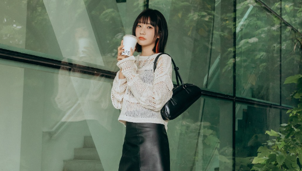 YouTuber愛莉莎莎平時頻繁往返于泰國與韓國之間。