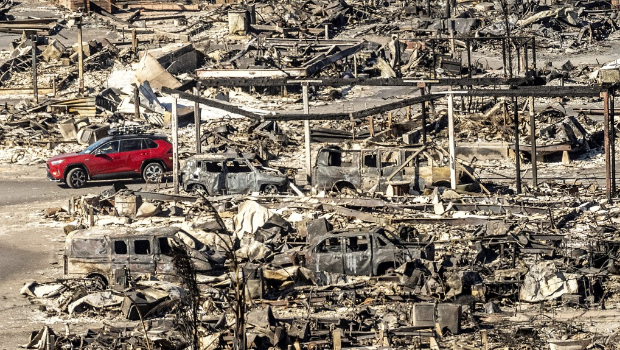 帕薩德納山火災區有如廢墟。
