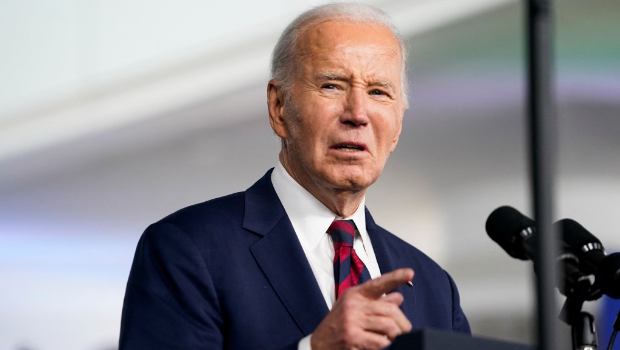 拜登發表演說。