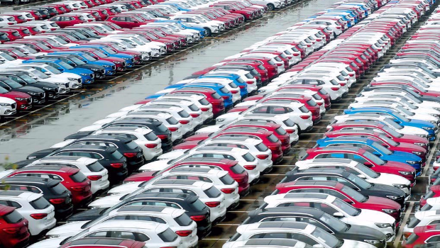 特朗普政見之一，是對海外進口汽車課取高關稅。