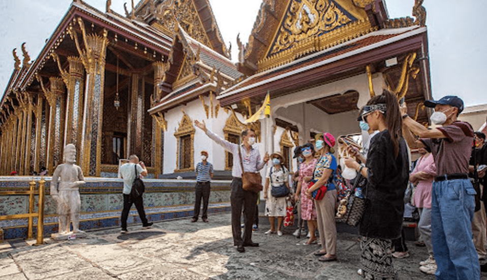 泰擬5月恢復填寫入境卡，追蹤旅客動向，希望借此增加游客對泰國安全的信心。 新華社.png
