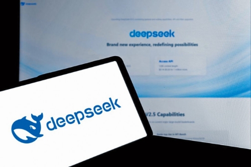 Deepseek公司推出全新高性能大模型。