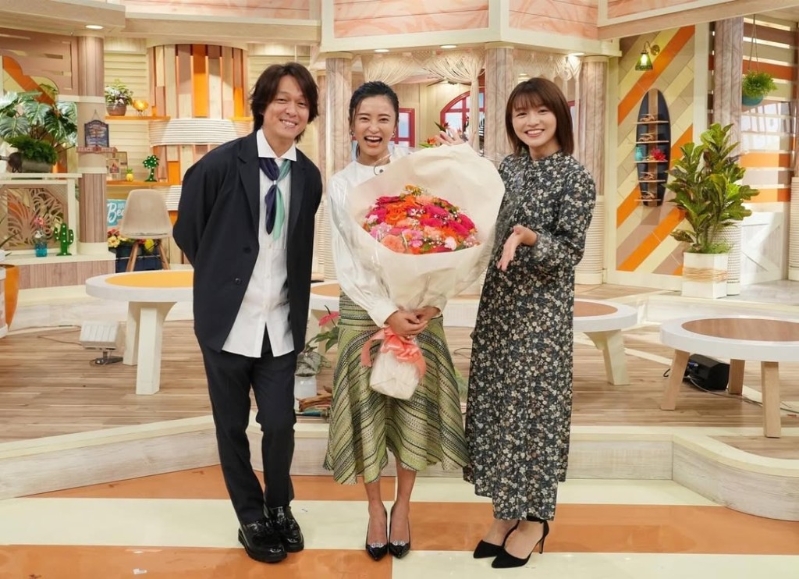 小島瑠璃子亦出現于電視節目。