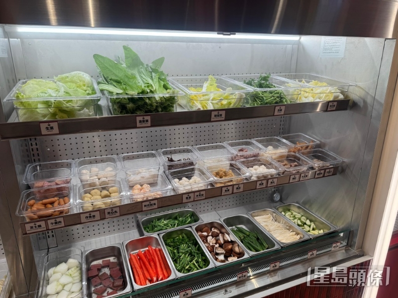 三哥燙一大特色就是可以讓食客根據喜好、食量任夾食材！