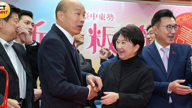 盧秀燕日前“回娘家”出席“立院”活動，與“立法院長”韓國瑜相見歡，也為遭被點名罷免的藍委“跨區”打氣。