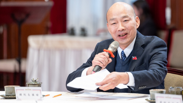 賴清德10日在“總統府”內召開“五院”臺政會商，“立法院長”韓國瑜（見圖）在會商中發言。