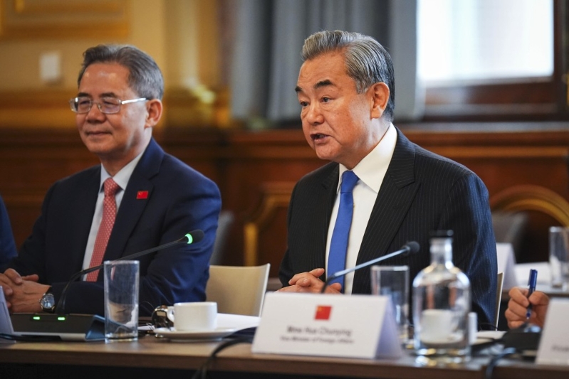 外長王毅在倫敦與英國外相重啟戰略對話。美聯社