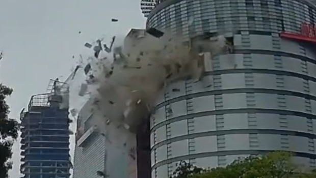 驚悚瞬間 驚悚瞬間