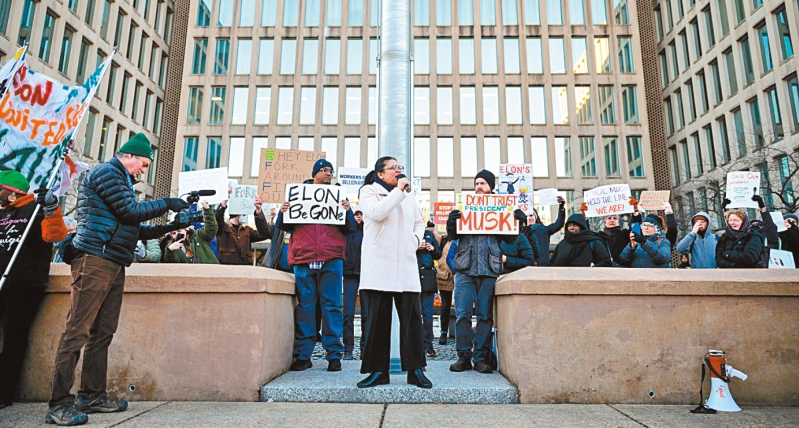 聯邦政府裁員。