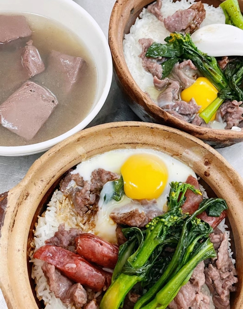5. 萬興煲仔飯 煲仔飯即叫即做。（圖片來源：屁屁子在吃了@小紅書）