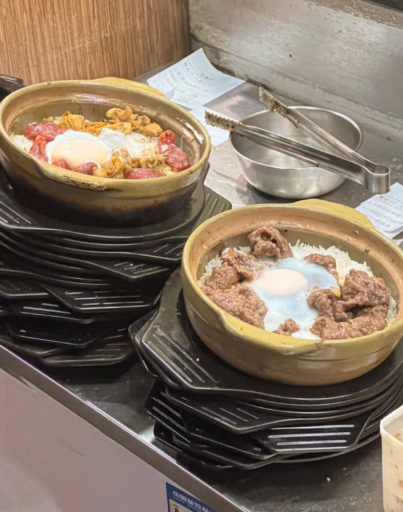7. 陶園美食 熱焫焫煲仔飯，是秋冬受歡迎美食。（圖片來源：梨梨不吃蔥@小紅書）