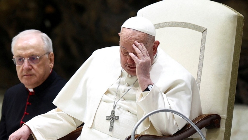 教廷稱教宗方濟各仍留醫，以應對“復雜的臨床情況”。 路透社