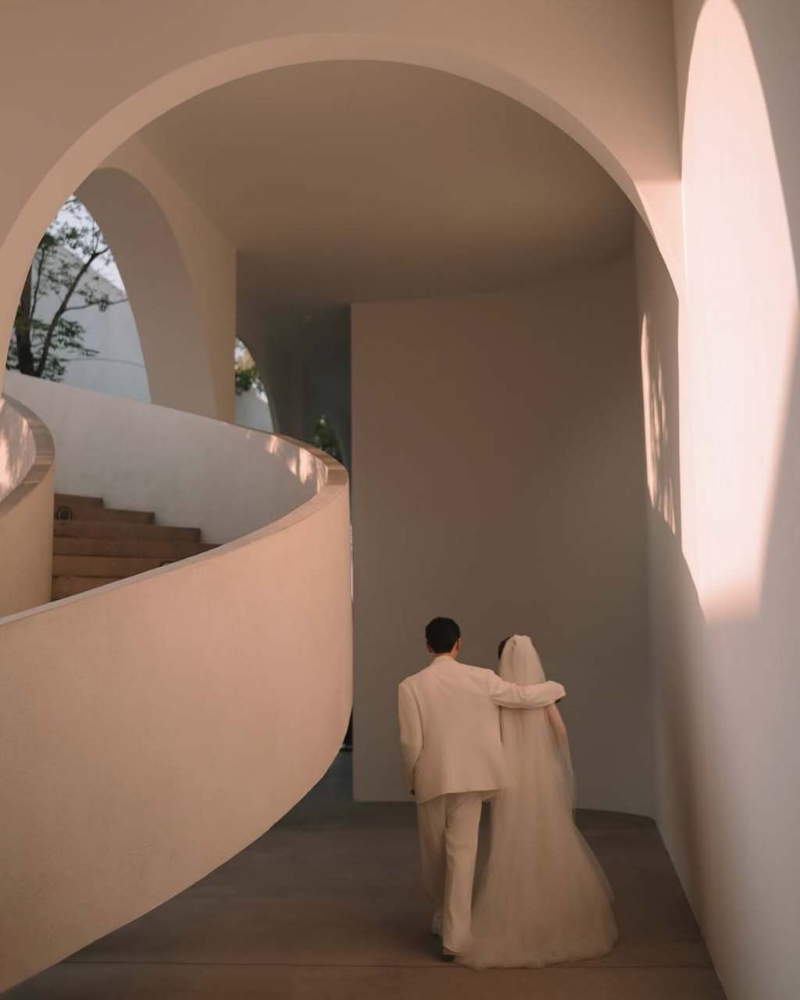 楊丞琳嗨喊“婚禮一周年”，透露在2024年2月18日補辦完婚禮。（圖／楊丞琳IG）