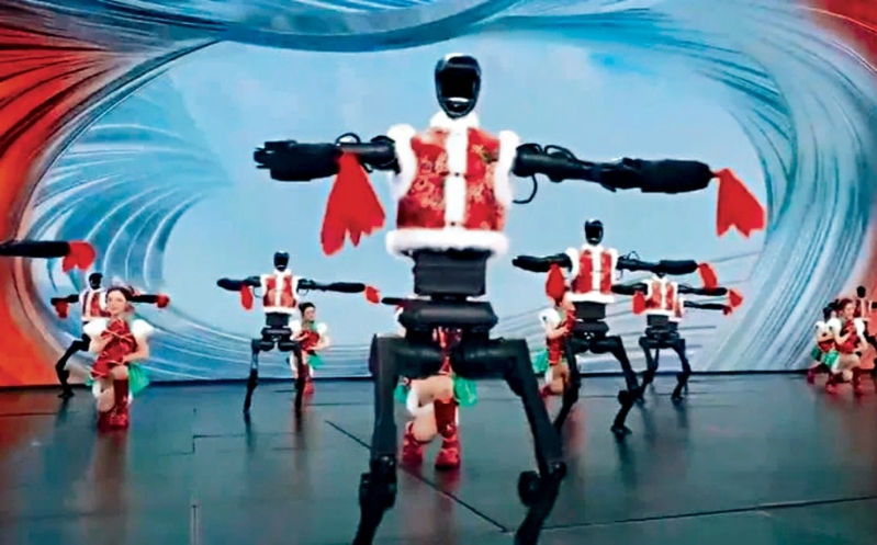 王興興旗下宇樹科技生產的機械人，在央視春晚表演。