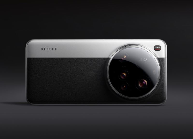 黑、白及綠以外，小米15超還有經典黑銀配色，賣相十足經典相機。