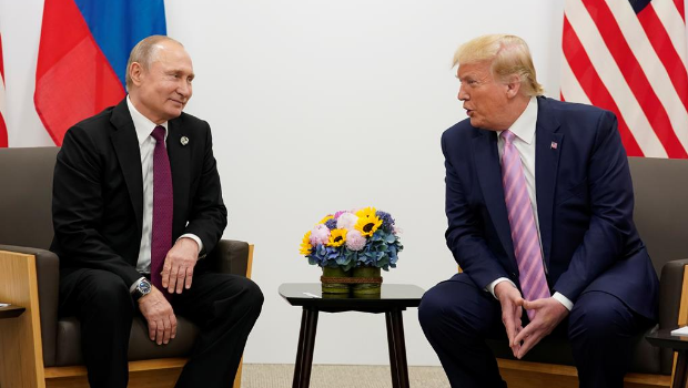 有消息人士預測，普京很可能在未來幾天內致電特朗普，強調澤連斯基是一個無法理性溝通的領袖，必須被換掉。