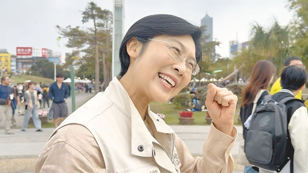 不怕涉貪案“仍站穩民調第一” 不怕涉貪案“仍站穩民調第一”