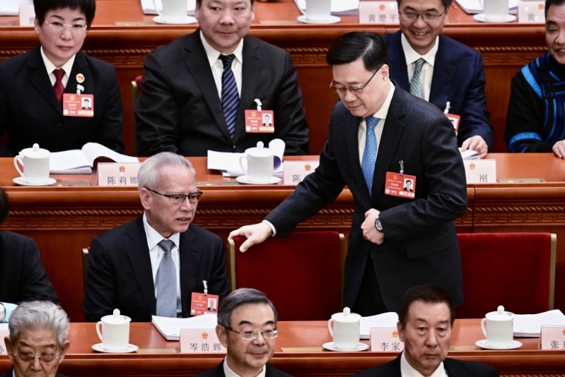 李家超表示，主動識變應變求變，以發揮「一國兩制」制度優勢和香港獨特的國際化優勢。