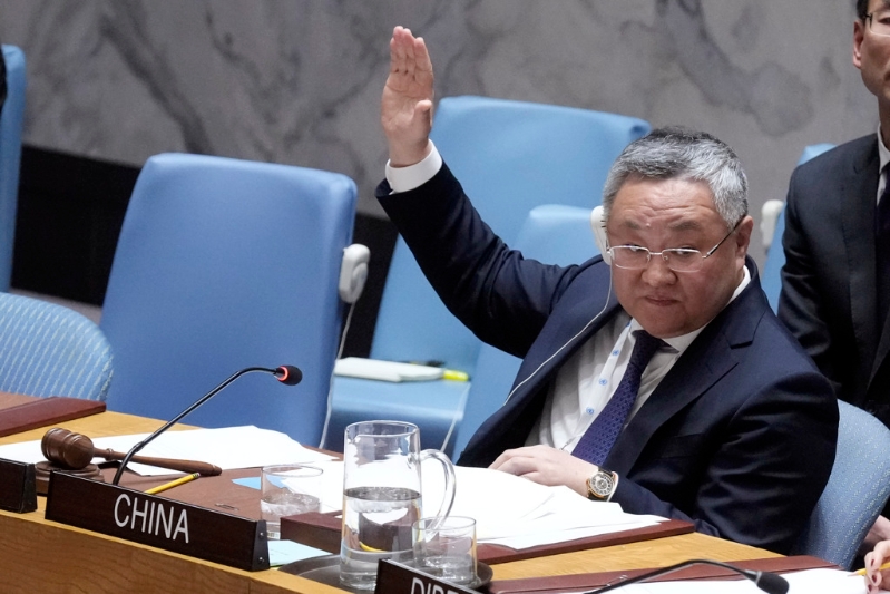 在強調「美國優先」的川普政府回歸的背景下，中國在聯合國存在感與影響力正在逐漸升高。圖為中國駐聯合國代表傅聰在聯合國安理會上。（圖／美聯社）
