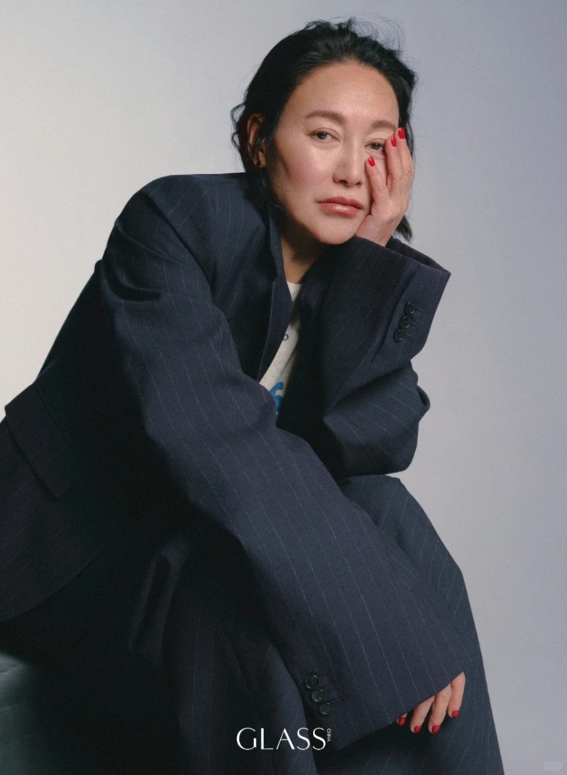 有網民指惠英紅的嘴巴出現異樣。