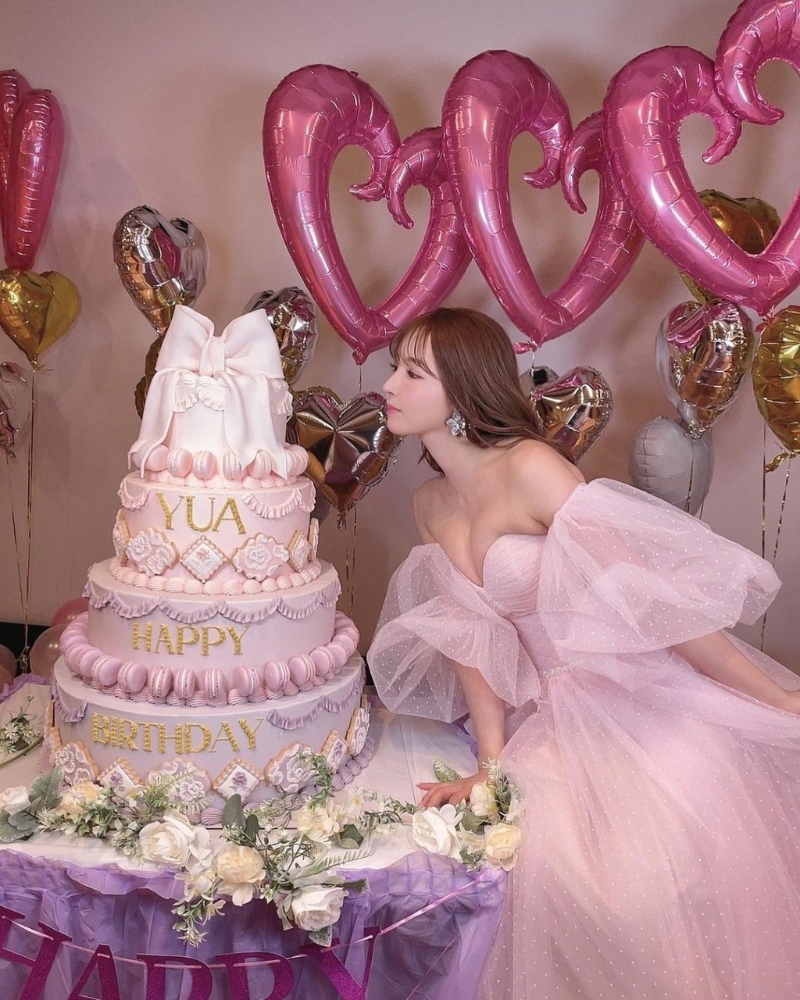 三上悠亞是前AV界天后。