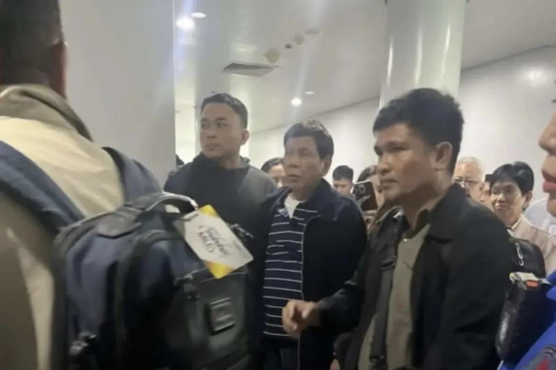 杜特爾特被拘留現場畫面 杜特爾特被拘留現場畫面