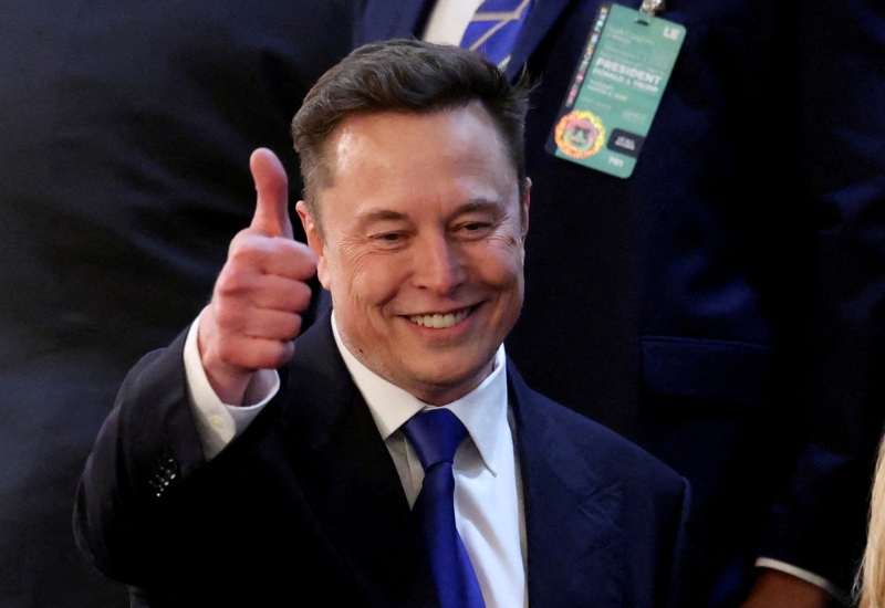 馬斯克本月4日到國會聆聽特朗普演說時高舉大拇指。路透社