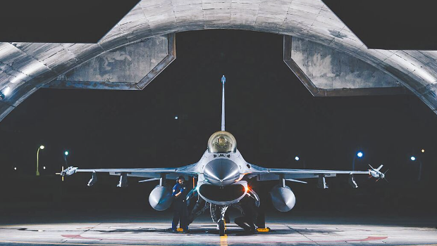 圖為F-16V戰機準備升空巡戈情形