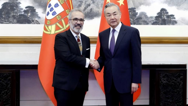 王毅與葡萄牙外長蘭熱爾舉行中葡外長級戰略對話。