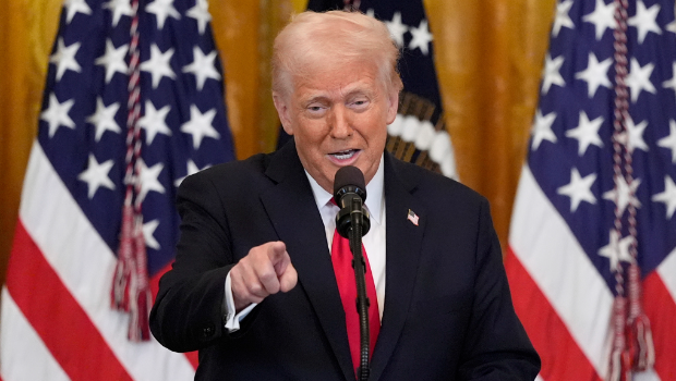 美國周三宣布將對所有非美國制造的進口汽車征收25%關稅，歐洲汽車產業恐首當其沖。